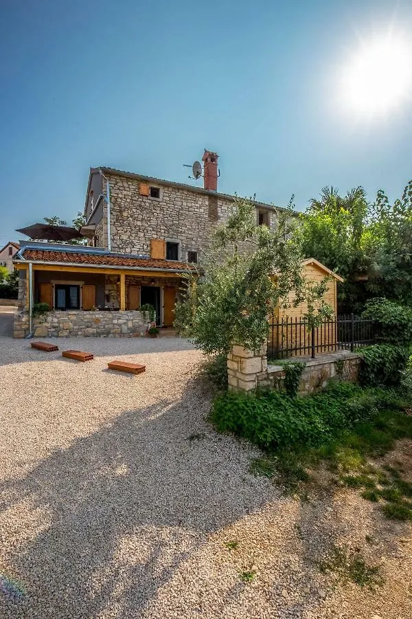 Apartment Li Tar-Vabriga