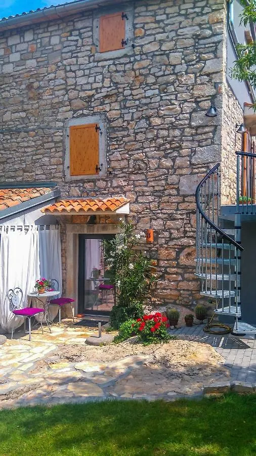 Apartment Li Tar-Vabriga 0*,  克罗地亚
