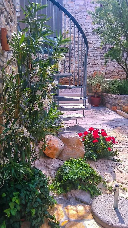 Apartment Li Tar-Vabriga