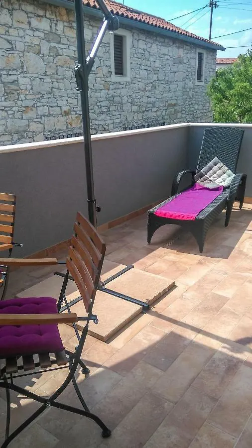 Apartment Li Tar-Vabriga