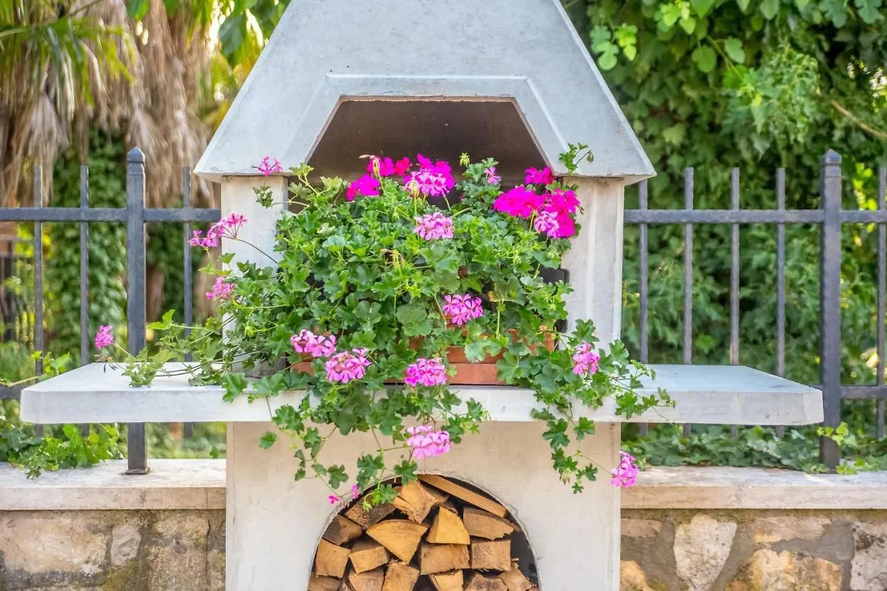Apartment Li Tar-Vabriga
